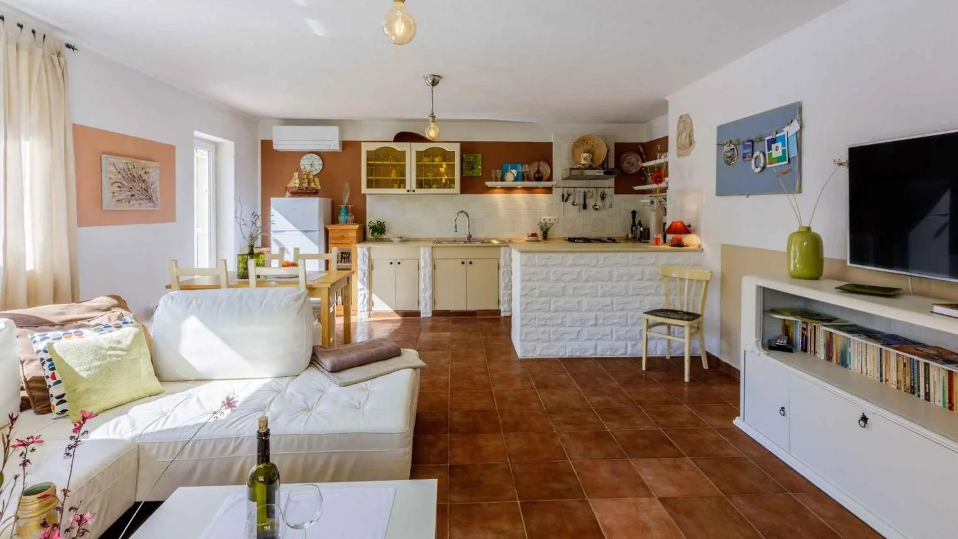 Apartments In Tribalj 41650