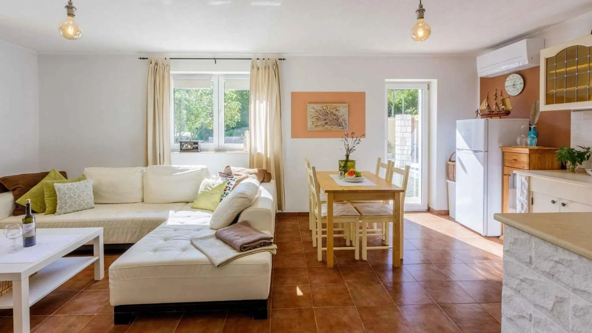 Apartments In Tribalj 41650