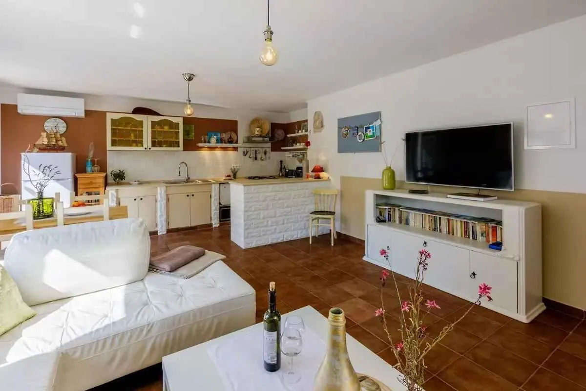 Apartments In Tribalj 41650 Tribalj (Primorsko-Goranska)